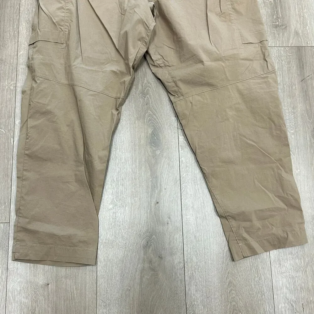 Nike Sportswear Essential Utility Pants Bottoms Size 38 B30